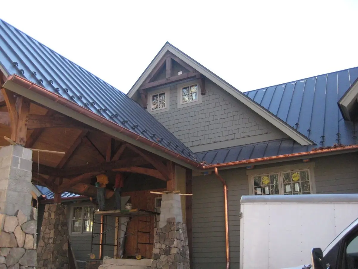 Craftsman Roofing team delivering quality roofing work in Branch